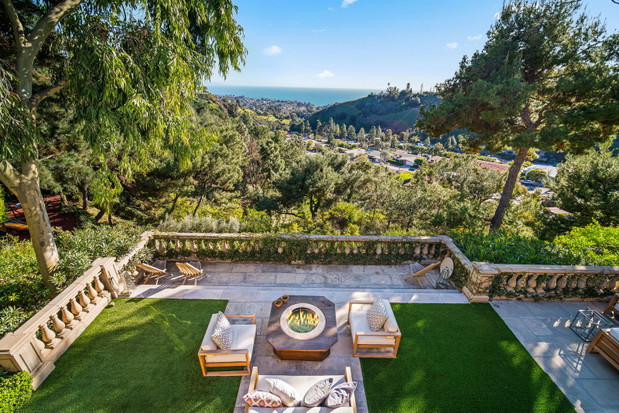 EXCLUSIVE: Inside Prince Harry and Meghan Markles dream $15 million California home by the ocean as couple eye-up stunning Pacific Palisades villa next-door to Tom Hanks and Ben Affleck