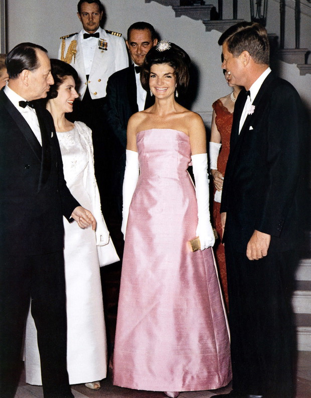 french minister of culture Andre Malraux with his wife Madeleine received at the White House in Washington by american vice-president Lyndon Johnson and americain president John Kennedy and his wife Jackie, may 11, 1962 (Jackie wearing dress by creator Du