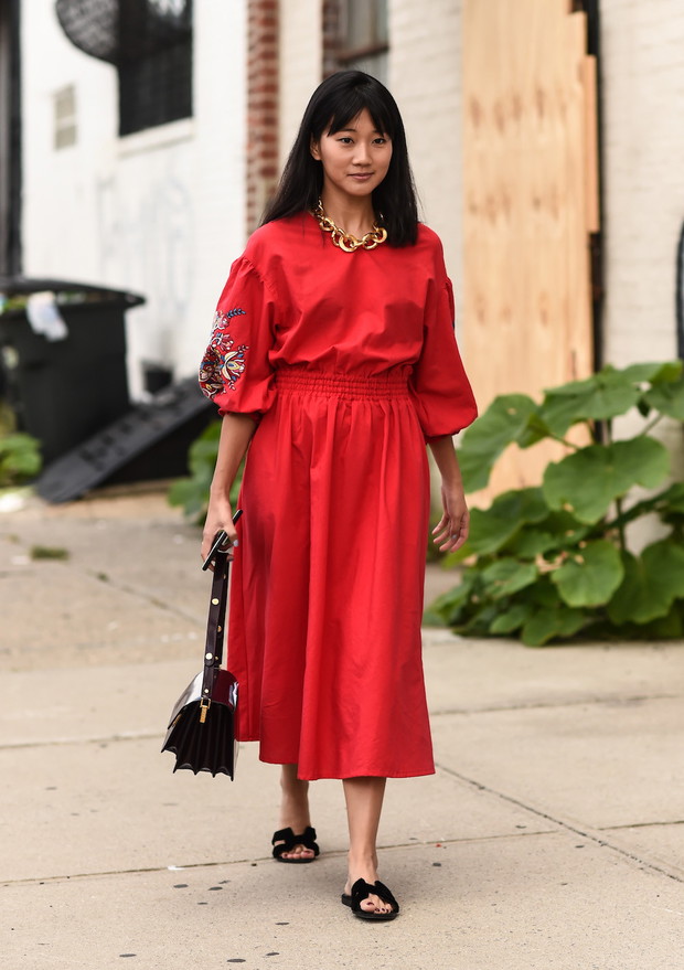 Street Style - New York Fashion Week September 2019 - Day 5