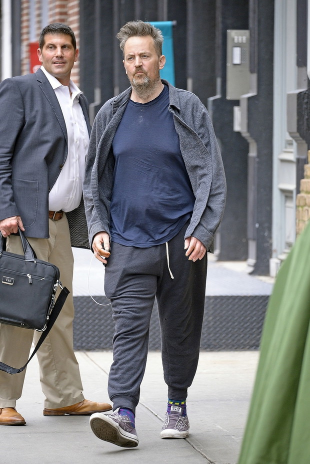 Matthew Perry ma spuchni?te d?onie