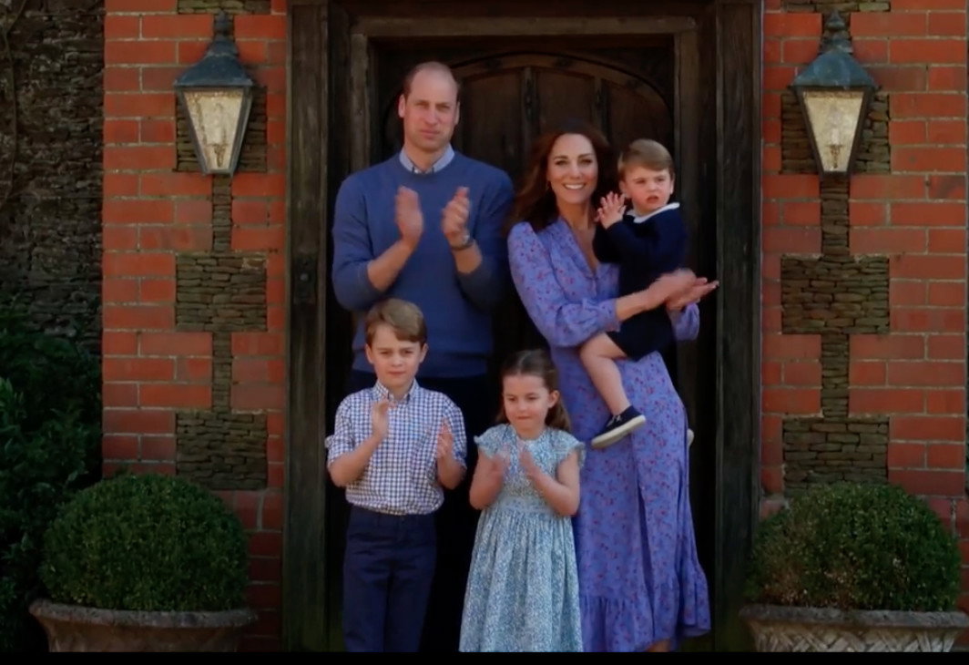 akcja #clapforcarers Kate i William z dziećmi, księżna kate dzieci, książę George, księżniczka Charlotte, książę Louis04-24 o 10