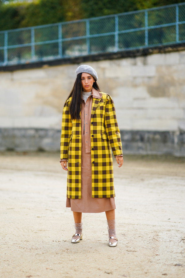 Street Style At Paris Fashion Week - Womenswear Spring Summer 2021 : Day Two