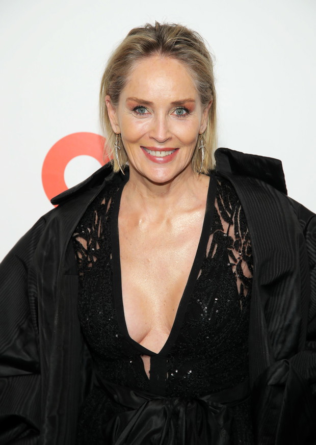 28th Annual Elton John AIDS Foundation Academy Awards Viewing Party Sponsored By IMDb, Neuro Drinks And Walmart - Arrivals