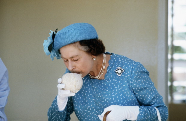 Queen Drinking