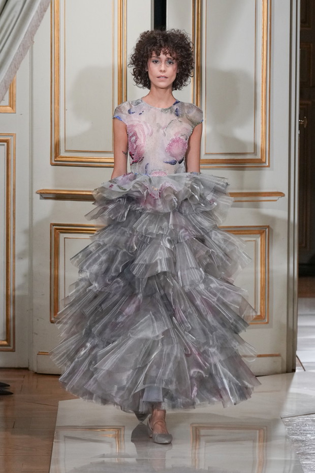Giorgio Armani Prive : Runway - Paris Fashion Week - Haute Couture Fall/Winter 2021/2022