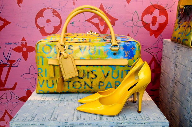 Louis Vuitton Paris The Champs Elysees fashion Avenue Grand Boulevard