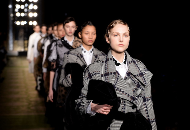 Simone Rocha - Runway - LFW February 2017