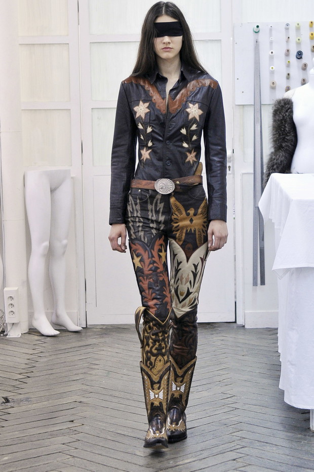 Maison Martin Margiela - Haute Couture A/W 2010 Paris