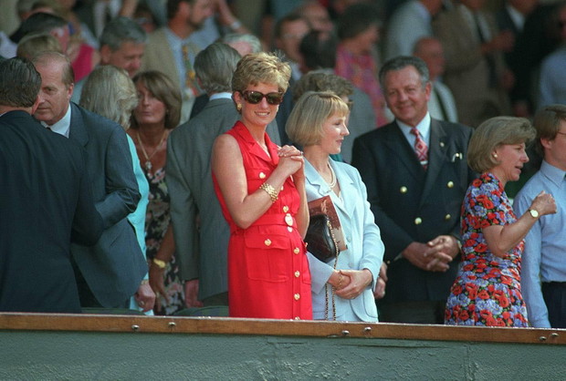 HRH PRINCESS DIANA(HRH Princess of Wales).(Seen at the 1994 WimbledonTennis Championships)COMPULSORY CREDIT: UPPA/PhotoshotPhoto UGL 007922/D-20  03