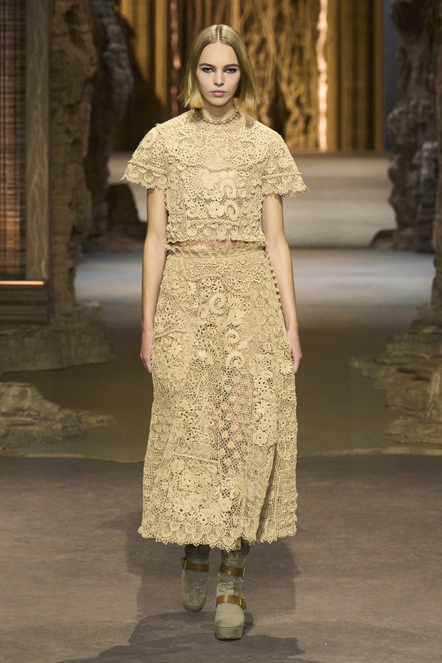 img7ZLnMO-525b8fb