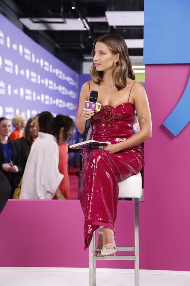 scena z: Julia Wieniawa, fot. Podlewski/AKPA