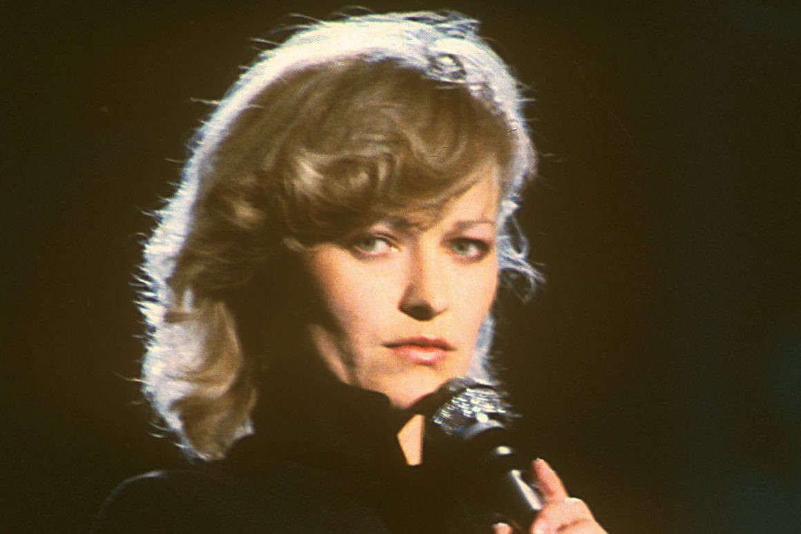 Edyta Geppert, laureatka nagrody im. Karola Musioła, XI Krajowy Festiwal Piosenki Polskiej w Opolu, czerwiec 1984 roku - jamnik