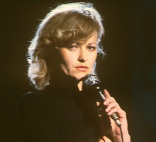 Edyta Geppert, laureatka nagrody im. Karola Musioła, XI Krajowy Festiwal Piosenki Polskiej w Opolu, czerwiec 1984 roku - jamnik