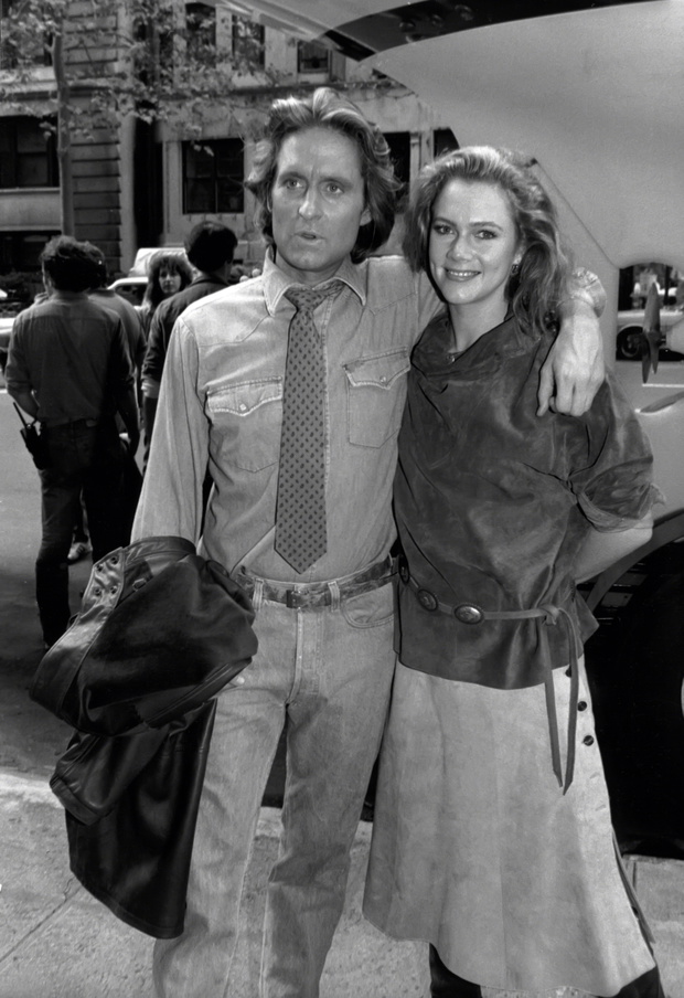 Michael Douglas, Kathleen Turner, promocja „Romancing The Stone”, Nowy Jork, około 1983 roku