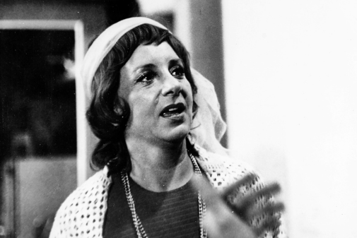 jamnik Zofia Czerwińska, 1972 r. Kadr z filmu "Poszukiwany, poszukiwana" w reżyserii Stanisława Barei,