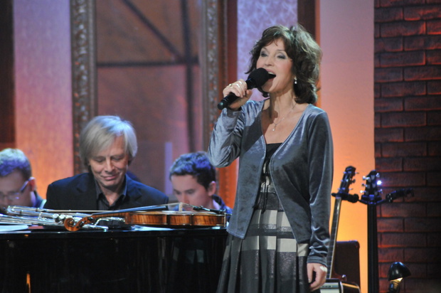 Elżbieta Starostecka, koncert świąteczny „Zacisze gwiazd”, nagranie, Warszawa, 28.11.2009 rok