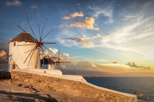 Die Windmühlen von Mykonos bei Sonnenaufgang, ohne Menschen, Gr