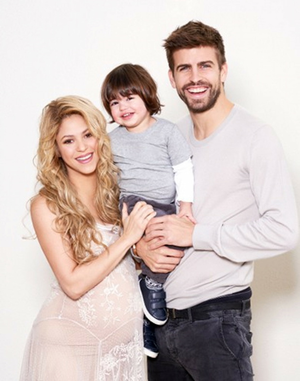Sesja ci??arnej Shakiry i Gerarda Pique'a