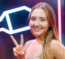 Karolina Matej, wnuczka Grażyny Szapołowskiej, The Voice of Poland