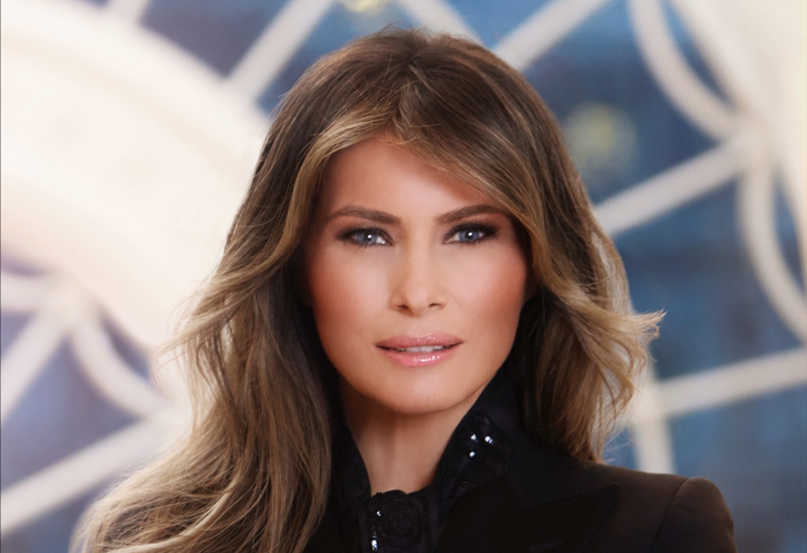 Official Portrait of First Lady Melania Trump