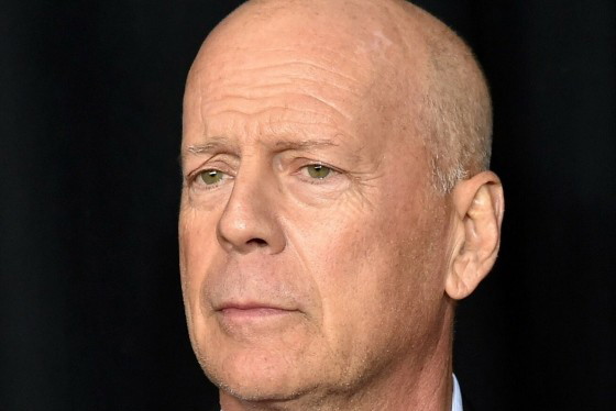 EN_01357746_0012 Bruce Willis
