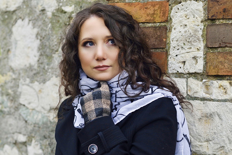 Anna Rozenberg, autorka powieści "Maski pośmiertne"