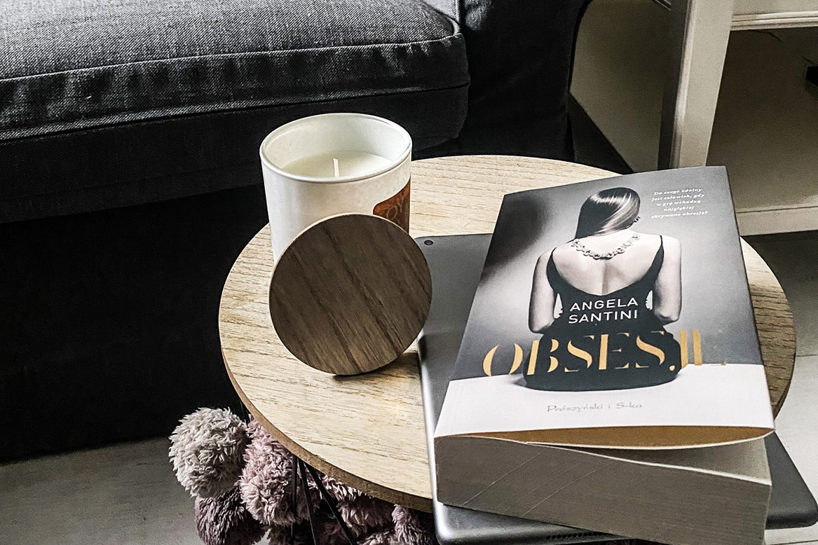 Angela Santini, "Obsesje"