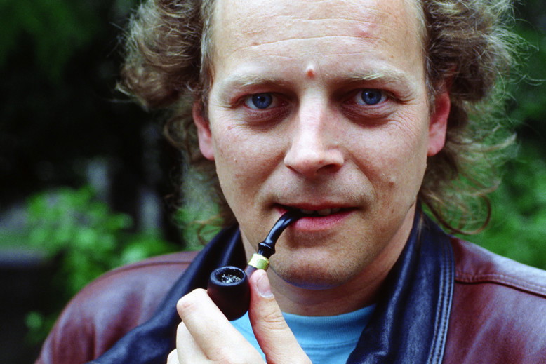 Jacek Skubikowski, portret z fajką, Warszawa, czerwiec 1991 roku