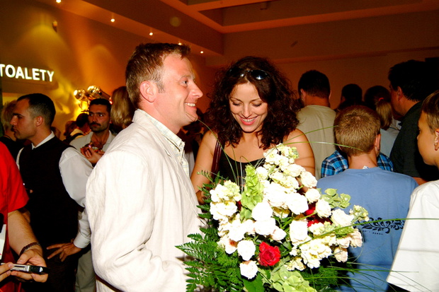 Olaf Lubaszenko, Karolina Muszalak, premiera filmu "Asterix i Obelix: Misja Kleopatra", 2002 rok
