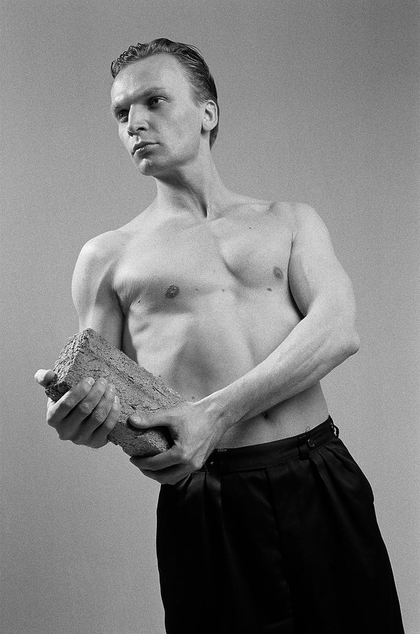 grzegorz-ciechowski-1988-384549-GALLERY600-0f7495e