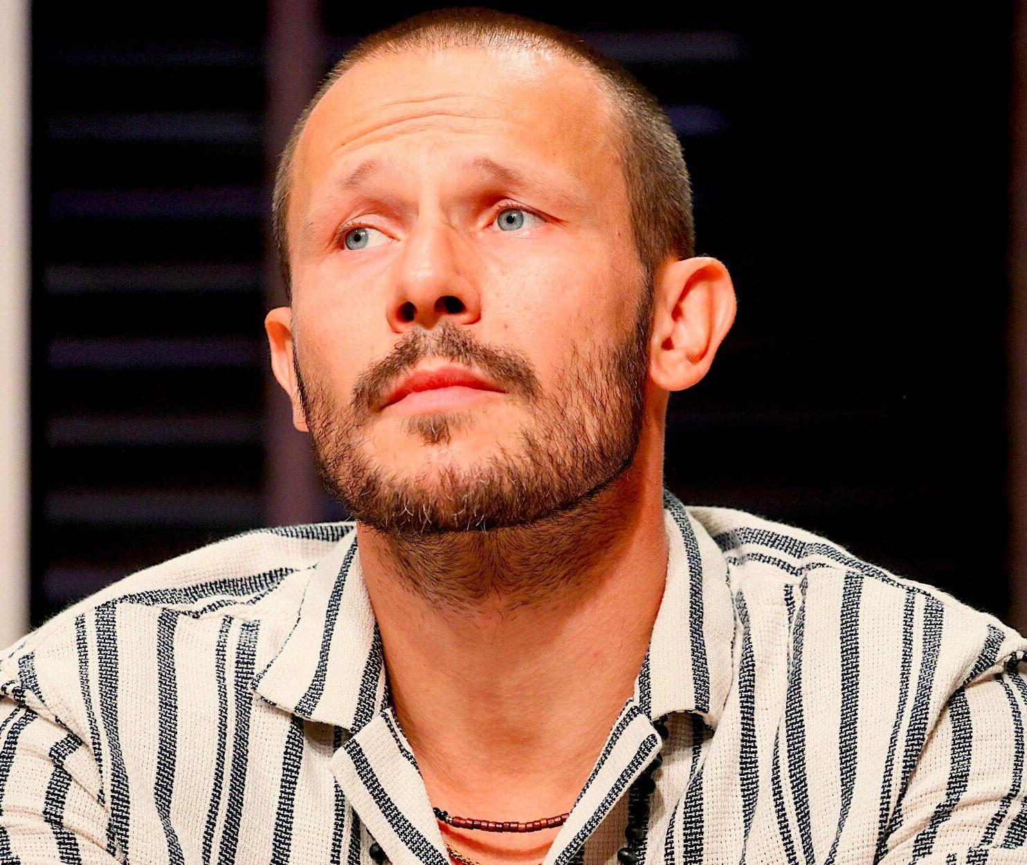 Mateusz Banasiuk, próba spektaklu „Spektaklove Rodzinne Rewolucje” w Collegium Nobilium, Warszawa, 03.09.2024 rok, jamnik