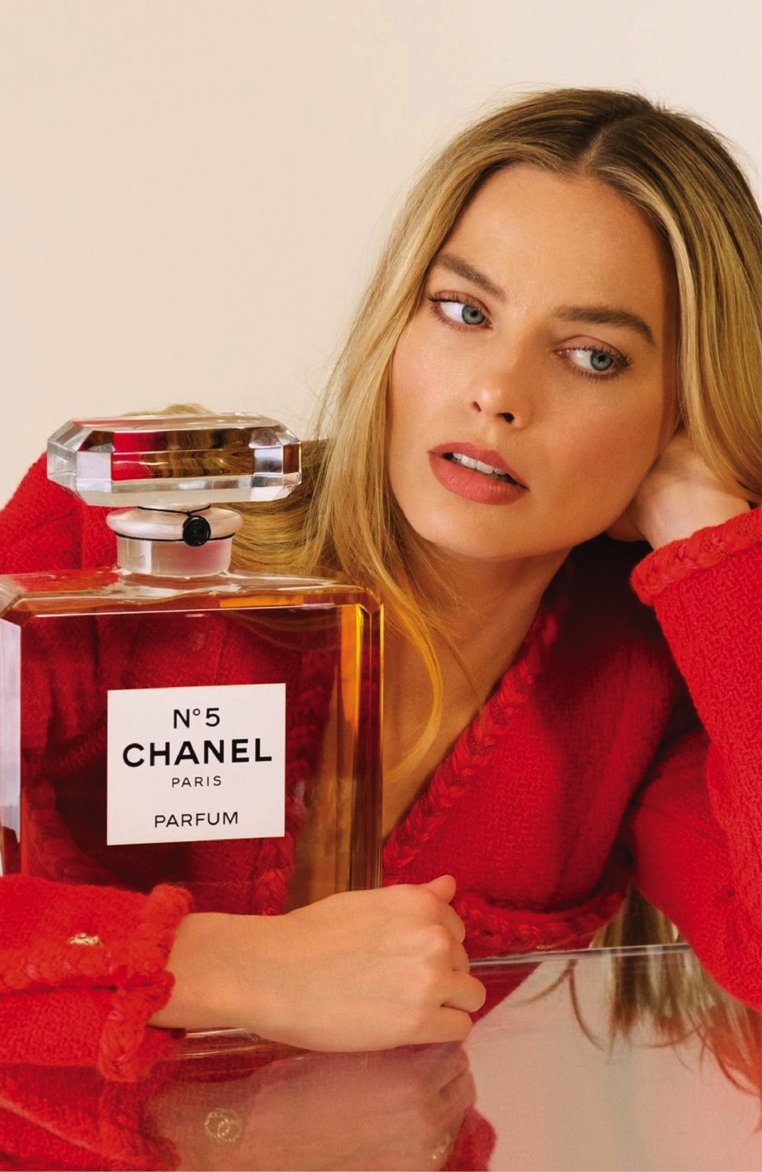 Margot Robbie dla Chanel N5