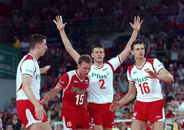 OD LEWEJ  ;PIOTR GRUSZKA  KAPITANPIOTR GACEK  LIBEROMICHAL WINIARSKIARKADIUSZ GOLAS