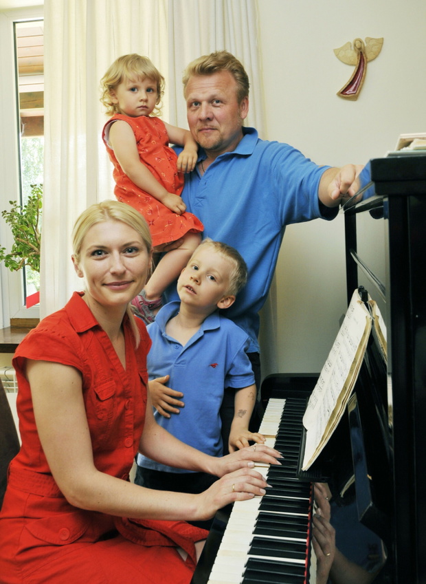 07.2009 Sulejowek N/z Jacek Lenartowicz z zona Kasia , corka Nina , syn Aleksander