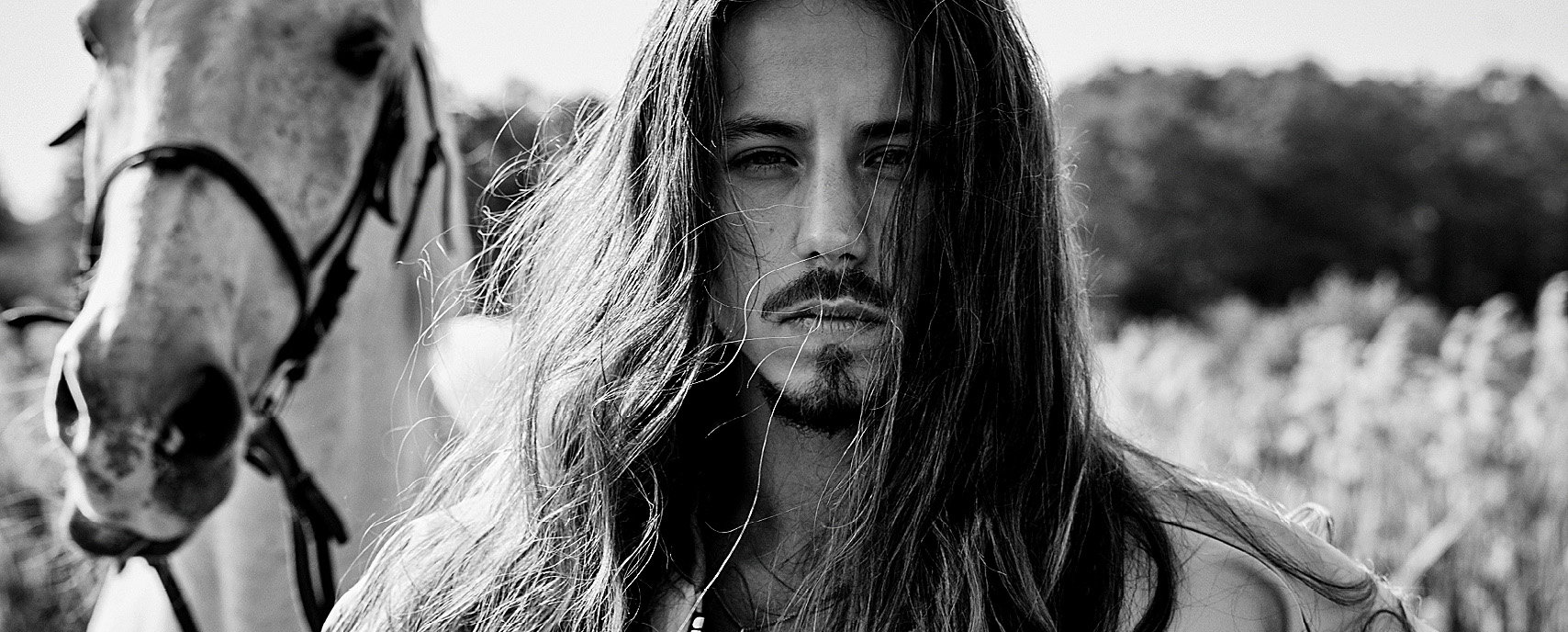 Michał Szpak, VIVA! czerwiec 2017, jamnik