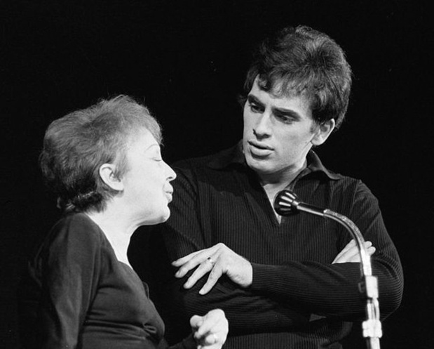 Edith Piaf during a performance in Rotterdam. Here with her husband Theo Sarapo.;