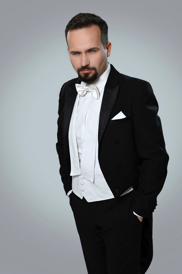 Maestro Adam Banaszak
