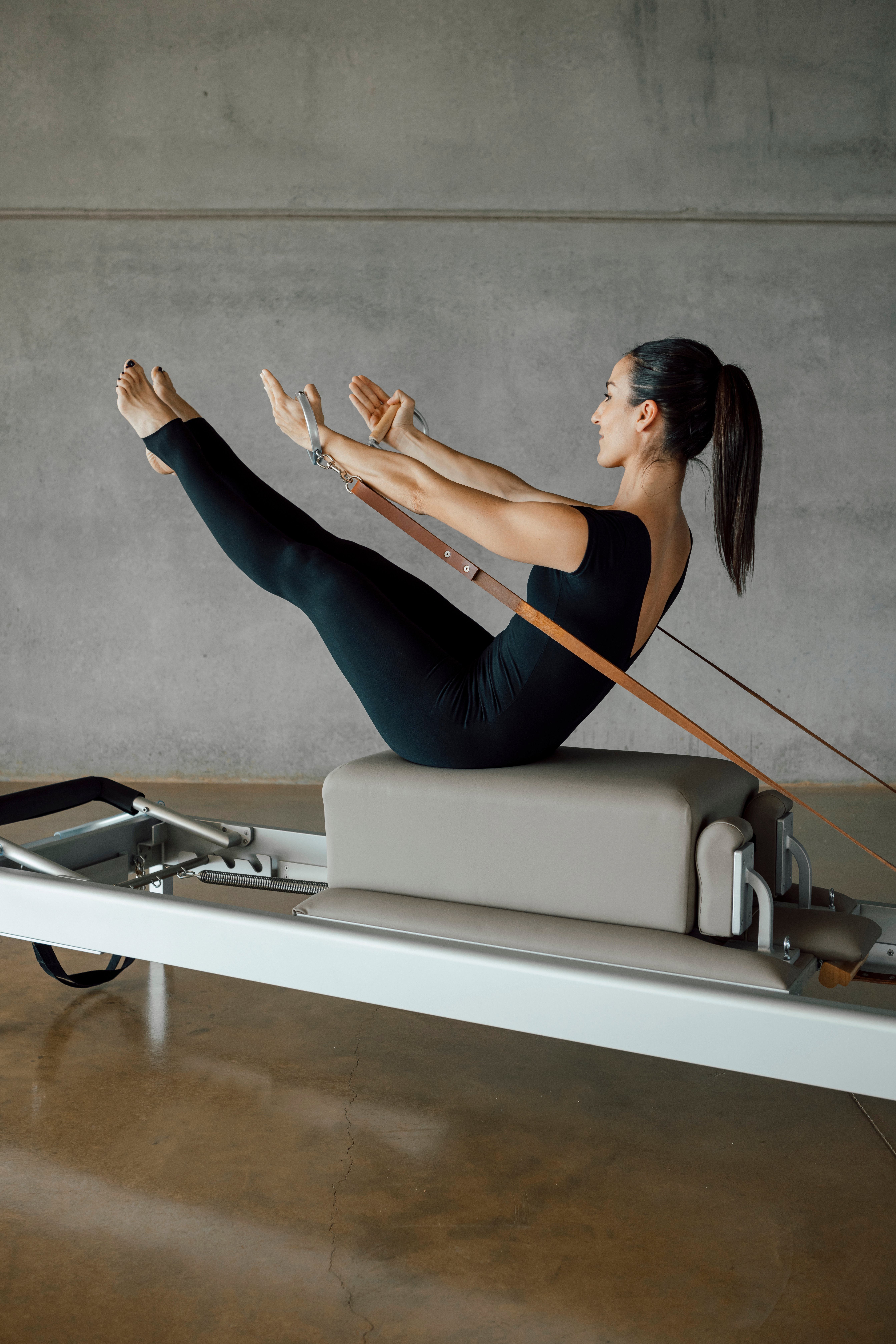 Pilates na reformerach kobieta