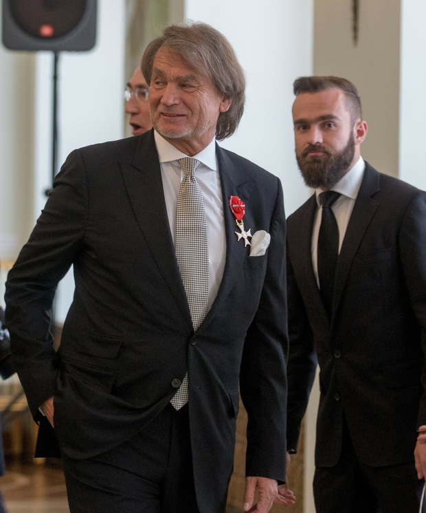 Prezydent wr?czy? odznaczenia mecenasom kultury