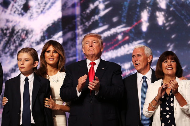 donald-trump-z-rodzina-kim-sa-jego-zona-i-dzieci-389825-GALLERYBIG-082a4e7