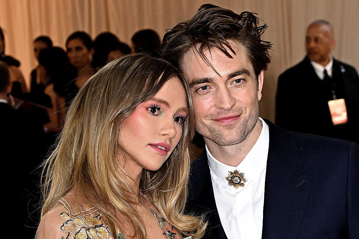 Pattinson, Waterhouse