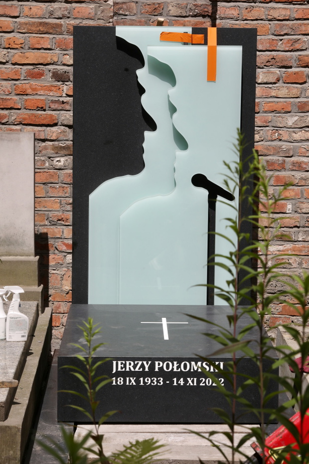 Grób Jerzego Połomskiego, lipiec 2023