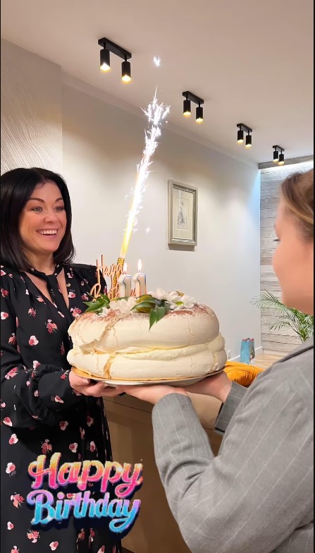Katarzyna Cichopek, Helena Hakiel, urodziny