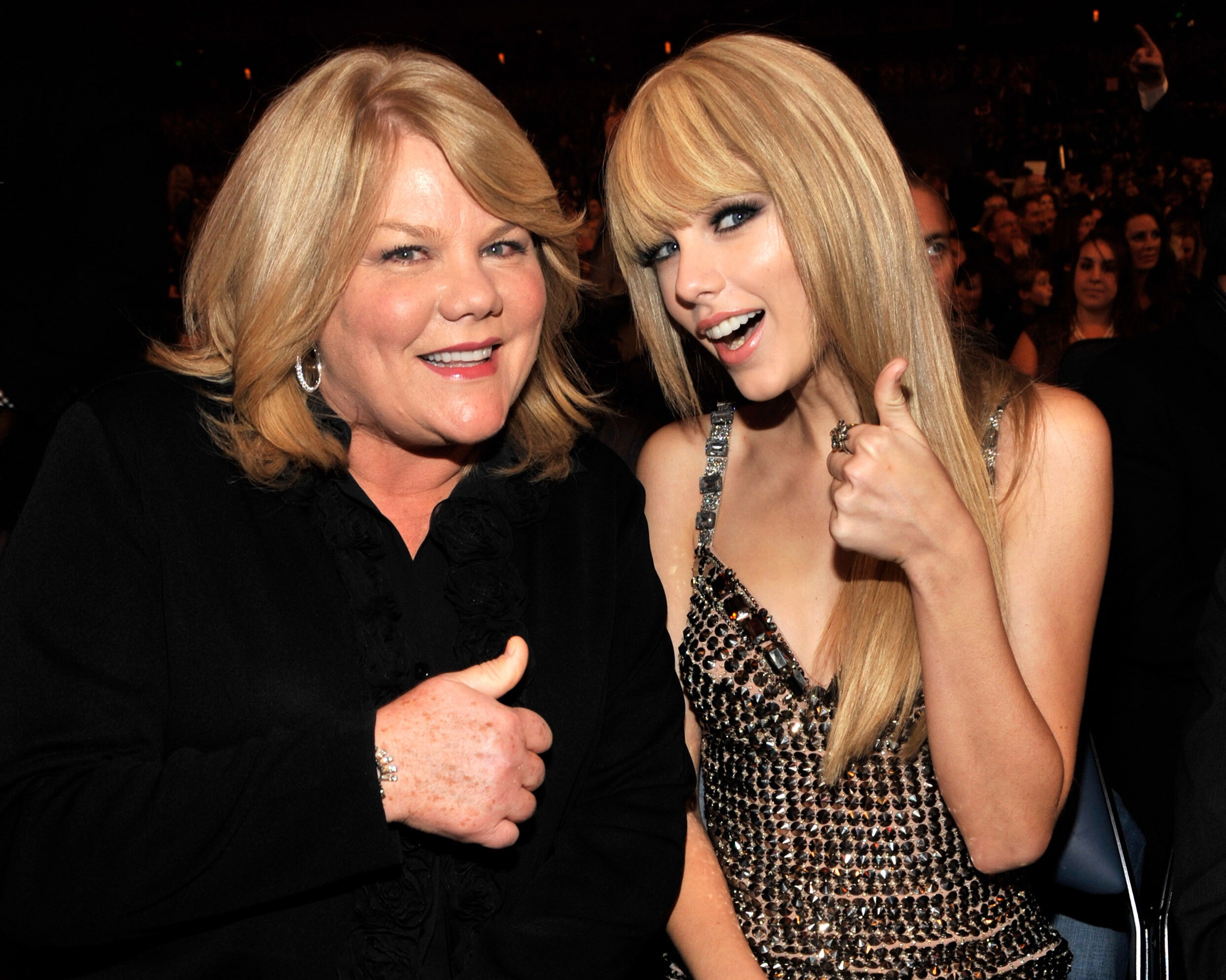 Taylor Swift, Andrea Swift, mama