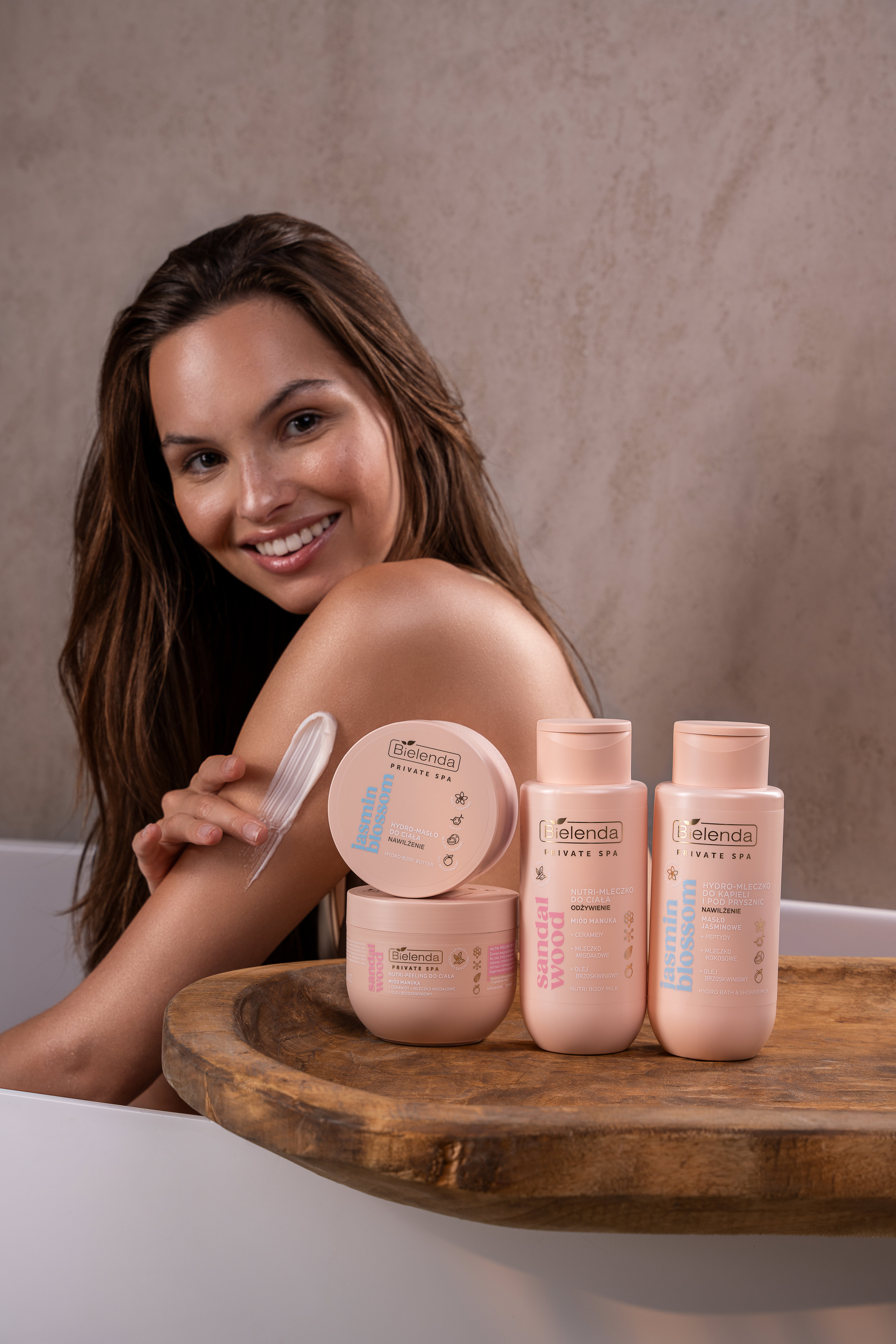 Bielenda Private SPA z modelką (1)