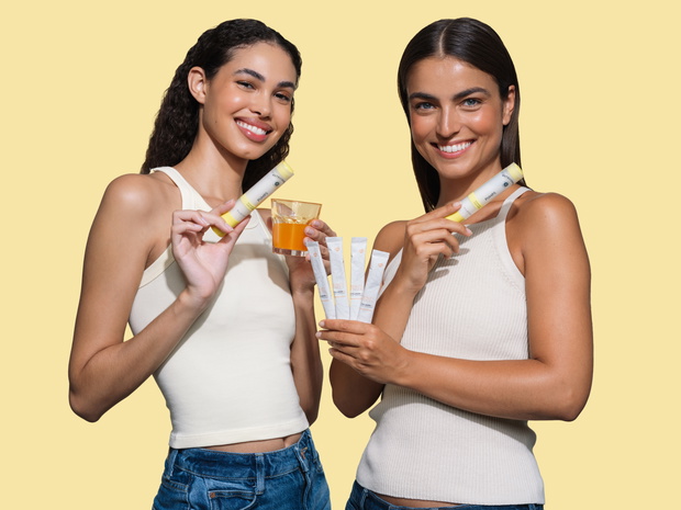 Vit C + Collagen Pump Model Picture (18)
