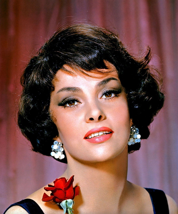 GINA LOLLOBRIGIDA Italian film actress about 1965