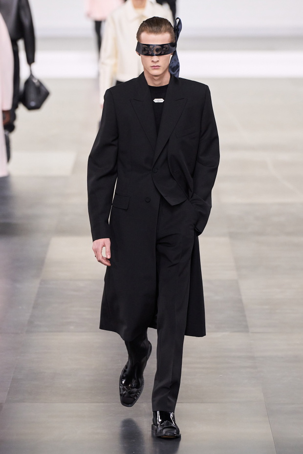 Dior m F25 016