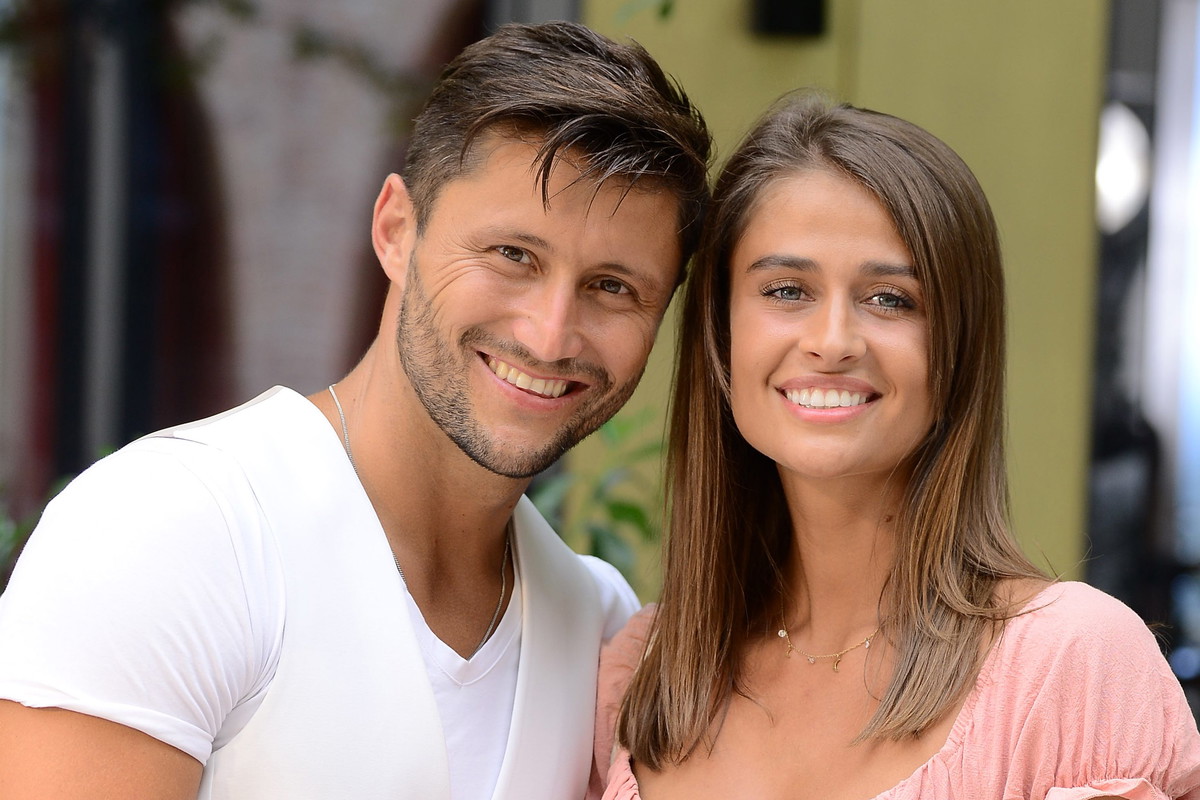 Piotr Mróz, Agnieszka Wasilewska dziewczyna