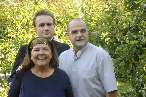 Cezary Żak, Bartek Kasprzykowski, Marta Lipińska, 2009 rok. Zdjęcie z planu serialu Ranczo